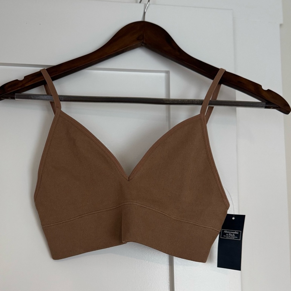 A&F Seamless Triangle Bralette - S